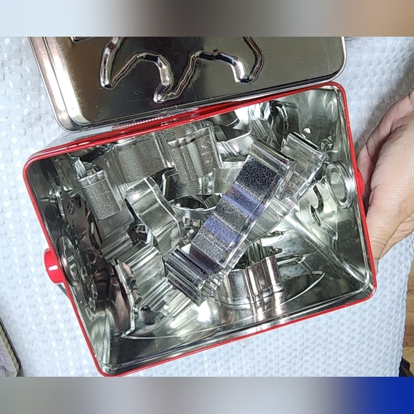 VINTAGE WILLIAMS SONOMA 10 ANIMAL COOKIE CUTTERS SET - Picture 4 of 6